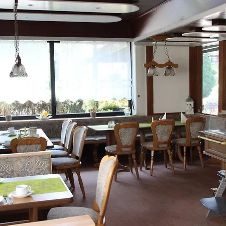 بيت ضيافة Parkhotel Framke 3*