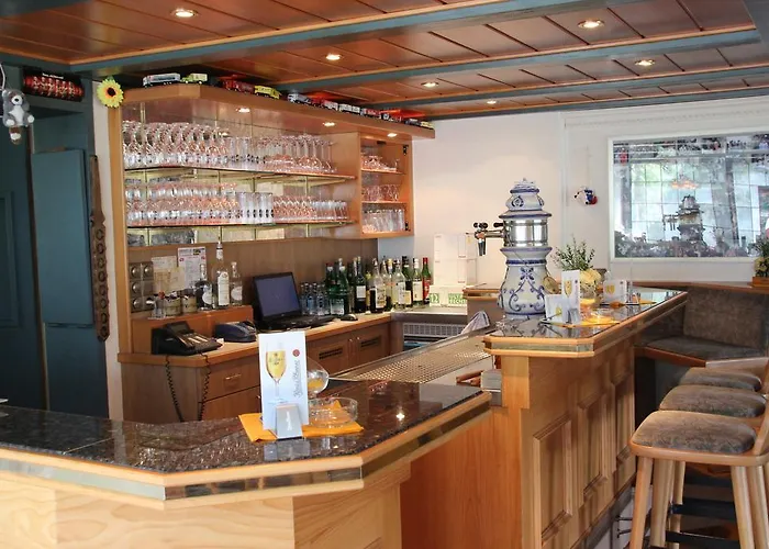 Parkhotel Framke Гостевой дом Ehlscheid